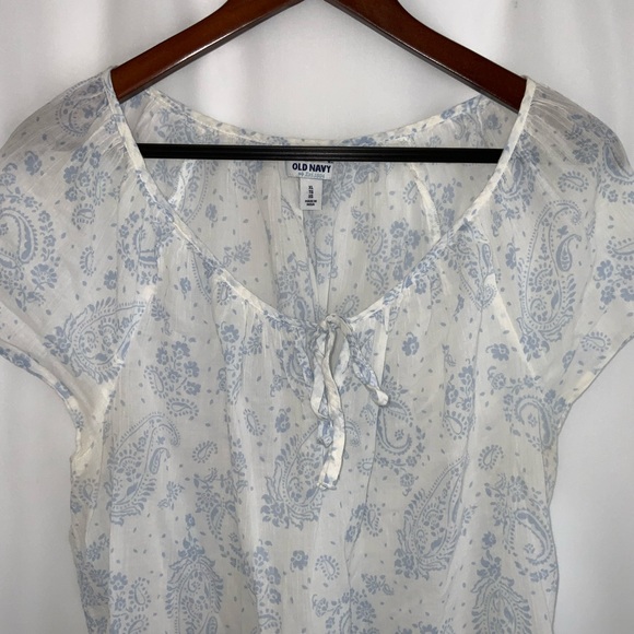 Women’s Old Navy Paisley Design Top Size XL - Picture 3 of 5